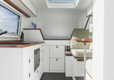 innenausbau-expeditionsfahrzeug-leichtbau